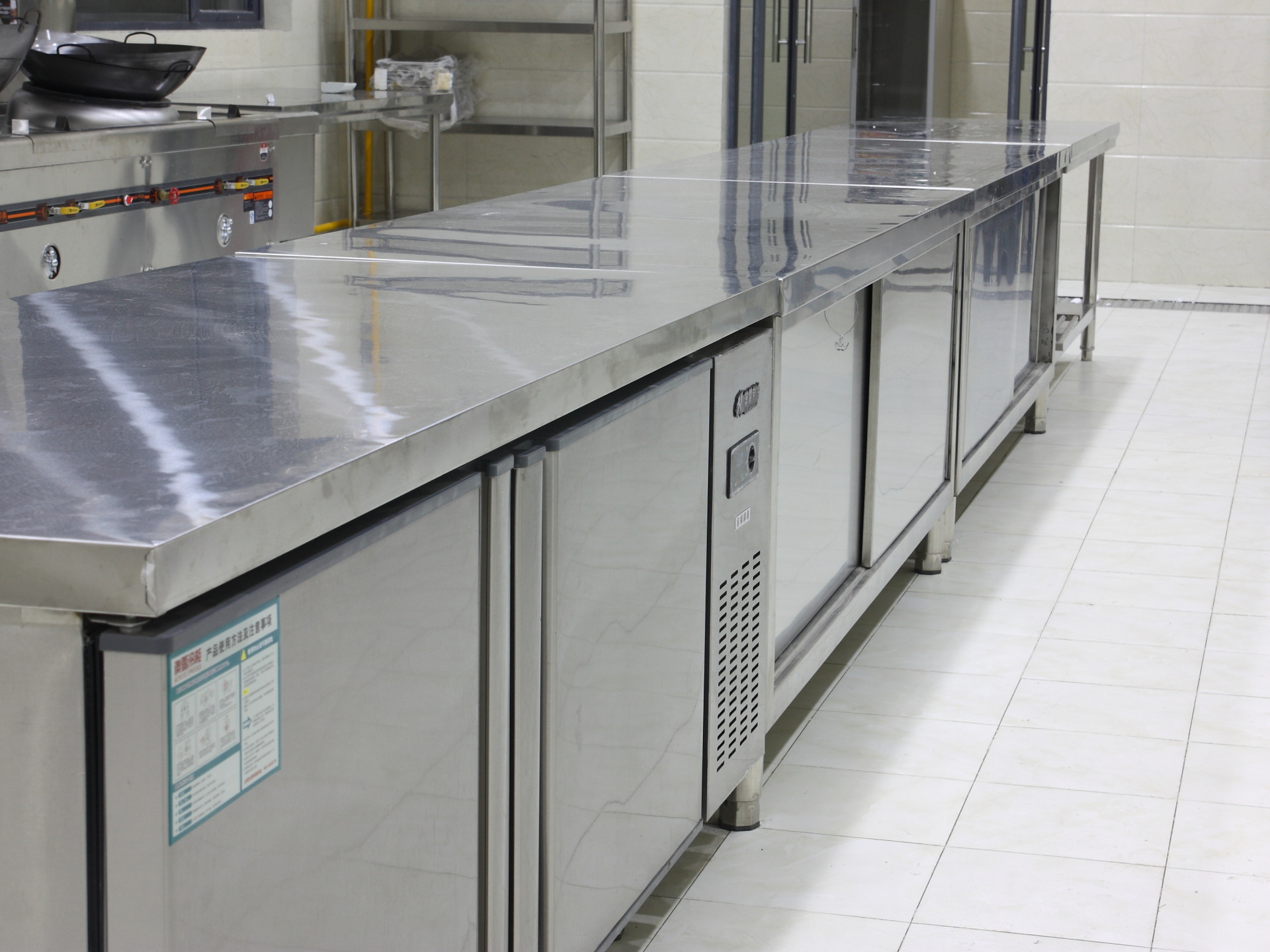 未來酒店廚房設(shè)備配置節(jié)能環(huán)保—引領(lǐng)行業(yè)新亮點(diǎn)